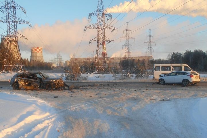  въезде тюмень столкнулись иномарки погибший 