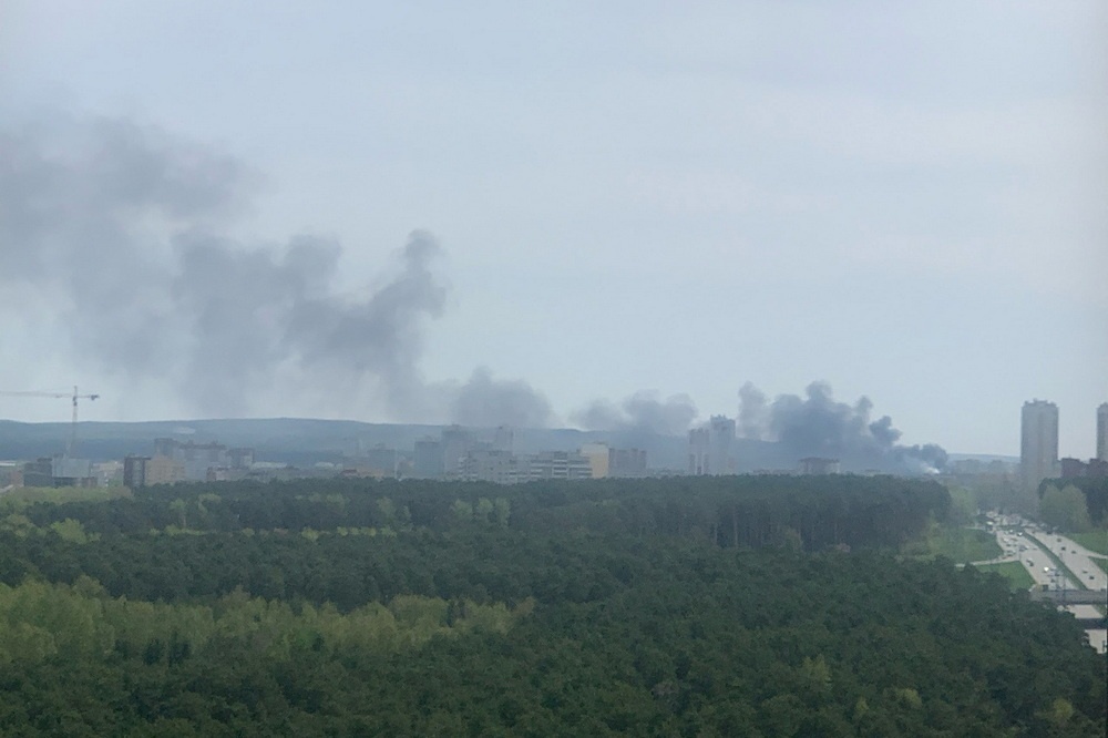  крупных пожара начались разных концах екатеринбурга 
