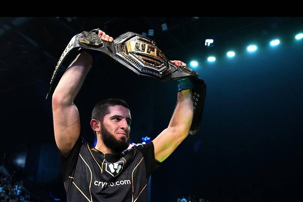  махачев отобрал оливейры пояс чемпиона ufc 