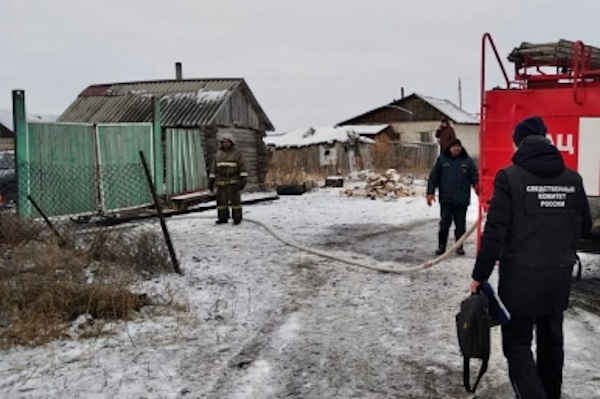  зауралье трое детей погибли пожаре возбуждено уголовное 