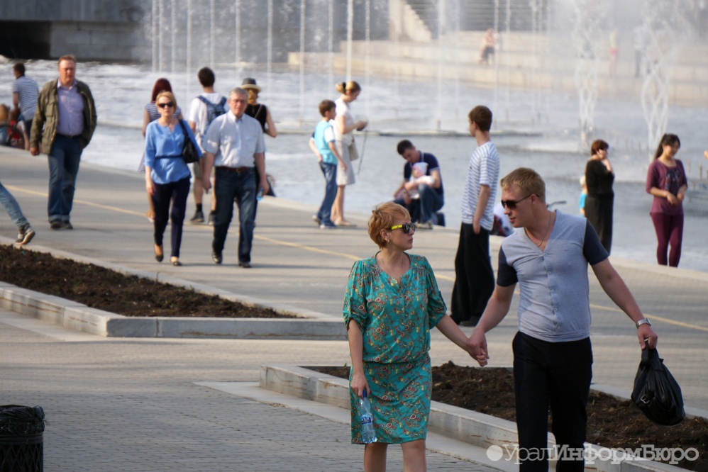 А виза есть? Россиянам придется выпрашивать разрешение на выезд