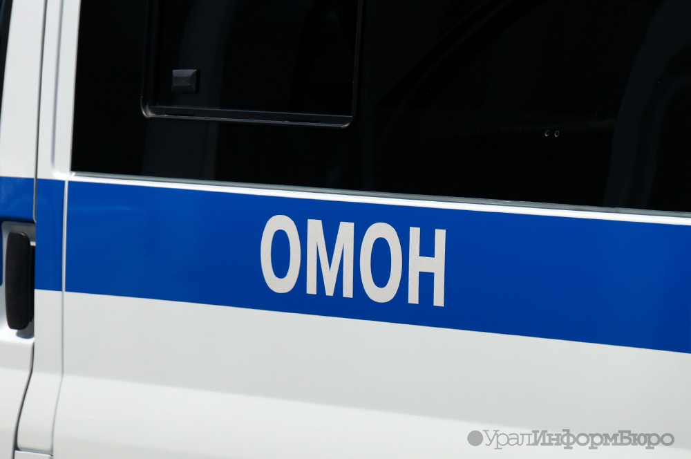  екатеринбурге омон нагрянул тсж аврора 