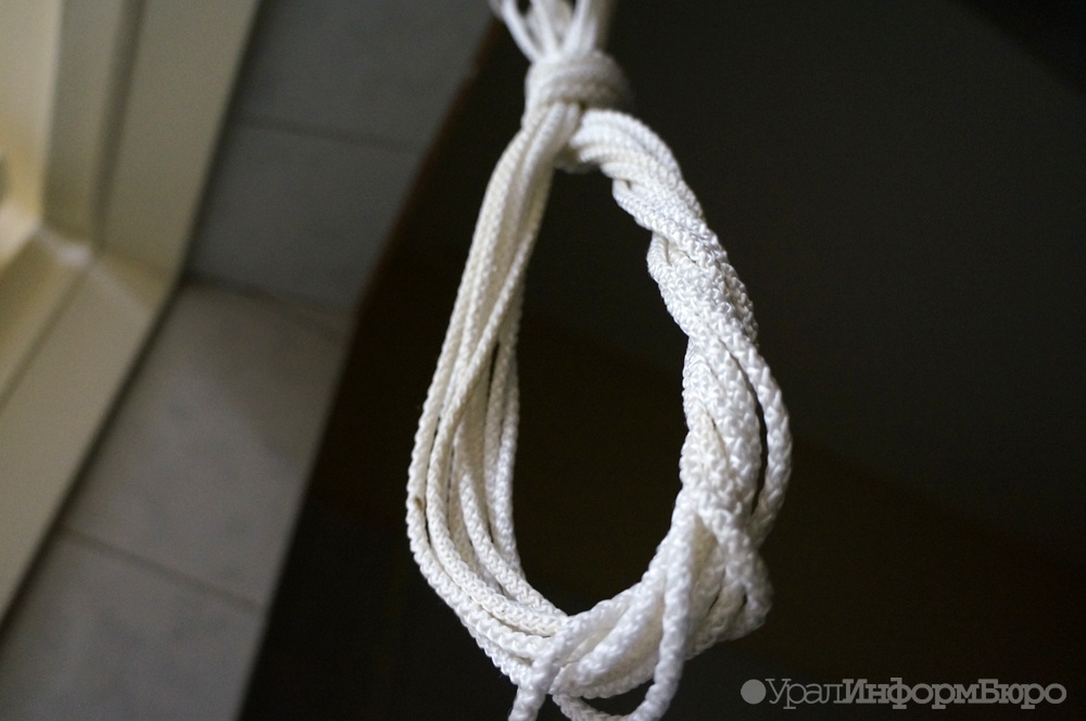  курсант чввакуш свел счеты жизнью 