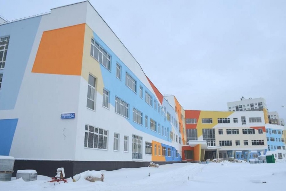  мегашколу екатеринбургском академическом достроят лету 