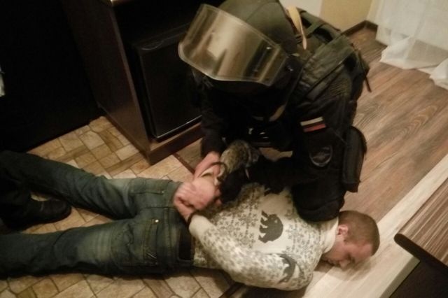  урале задержали стрелявшего полицейского рецидивиста 