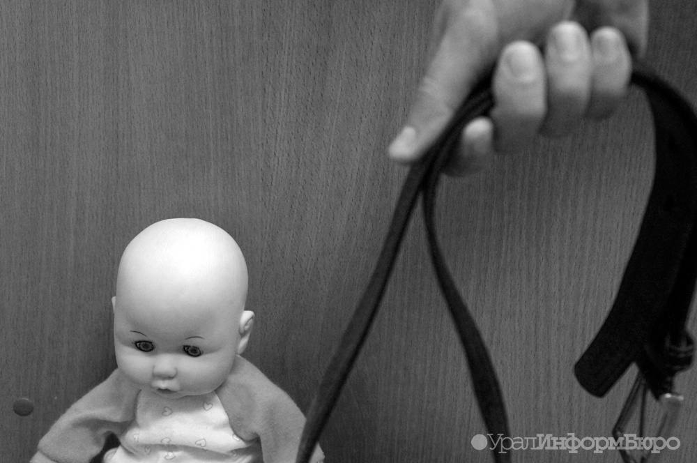  томске мать забила смерти 7-летнего сына 