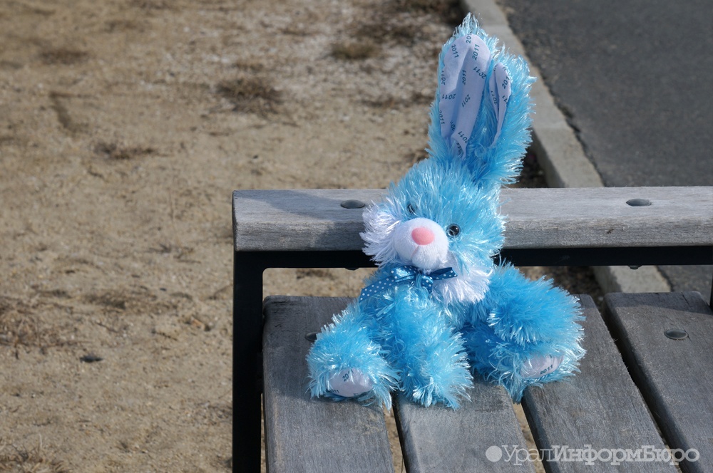  южном урале многодетная мать бегала приставов 3-летней дочерью 