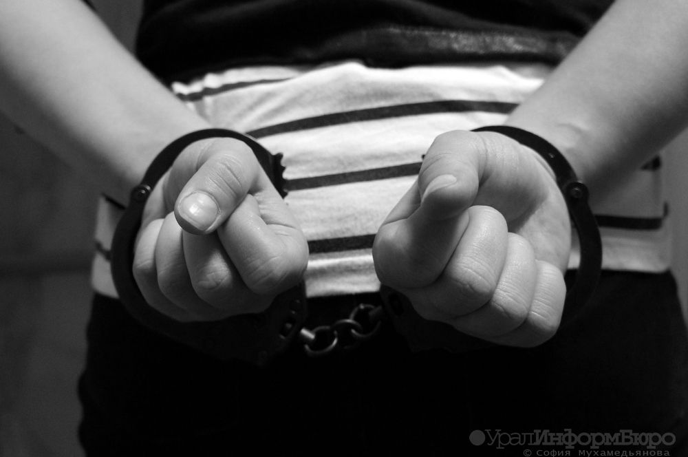  свердловская полиция поймала женскую банду черных риелторов 