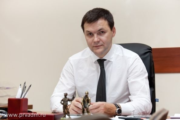  главу администрации первоуральска стимулируют миллионной зарплатой 