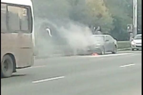  челябинске ходу вспыхнули грузовик bmw 