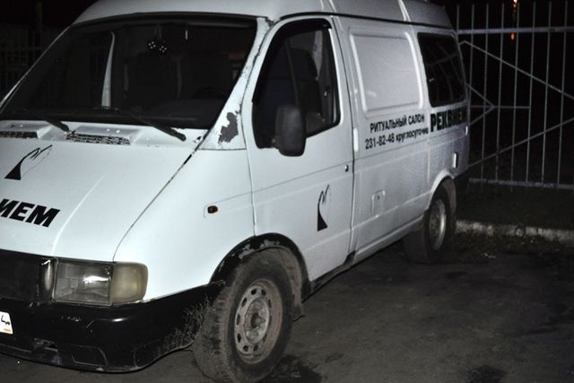  челябинске поймали подозреваемых поджоге микроавтобусов морга 
