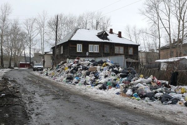  артемовский захлебнулся мусоре 