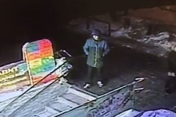  центре челябинска ограбили 12-летнего мальчика 