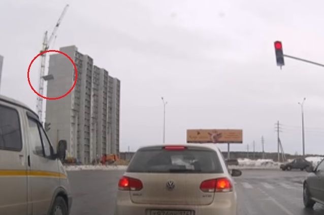 челябинске стройке академ riverside рухнула бетонная плита 