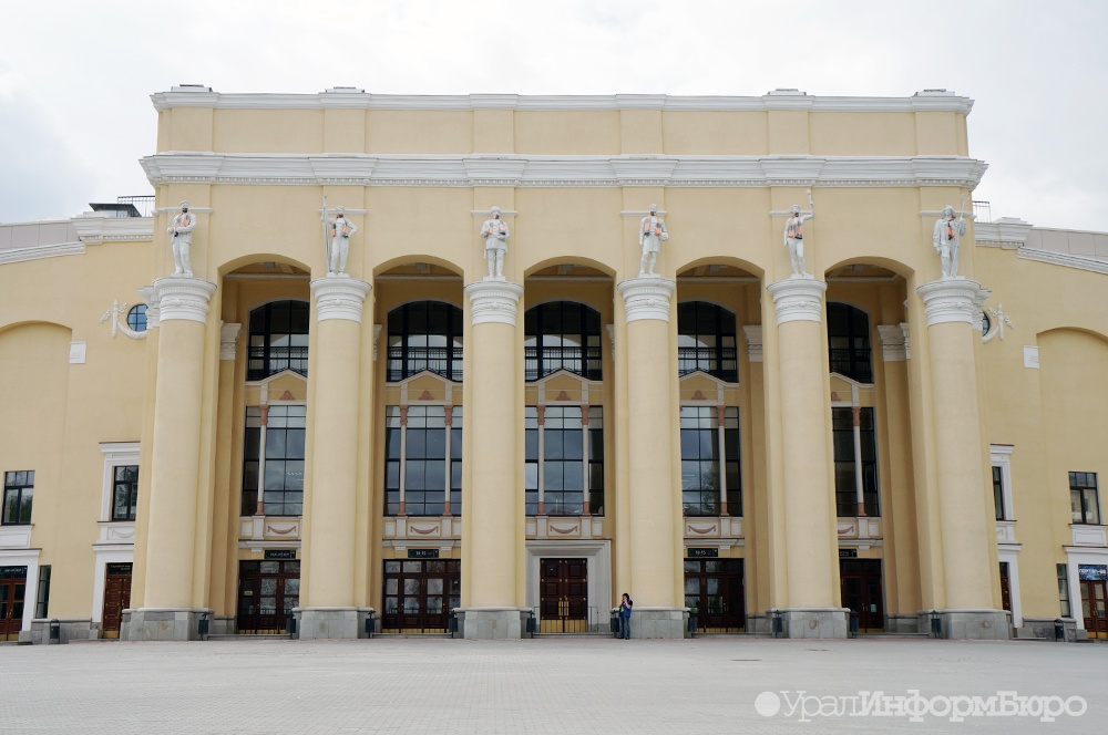  екатеринбург арену окружат гранитом 