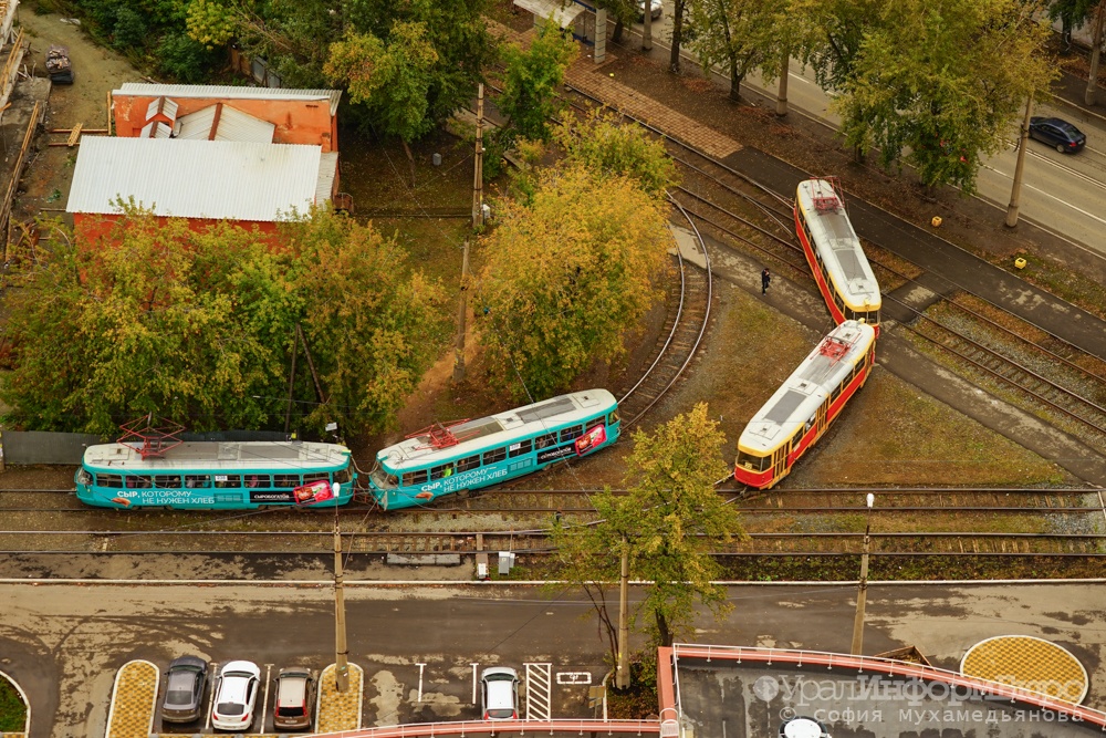  транспортные мупы екатеринбурга провалили планы перевозок 