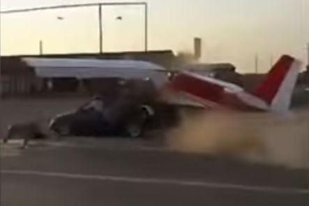  чечне самолет протаранил легковушку 