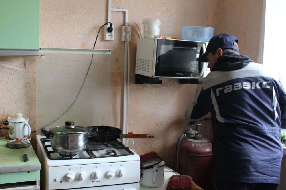  газэкс напомнил свердловчанам опасности ласкового убийцы 