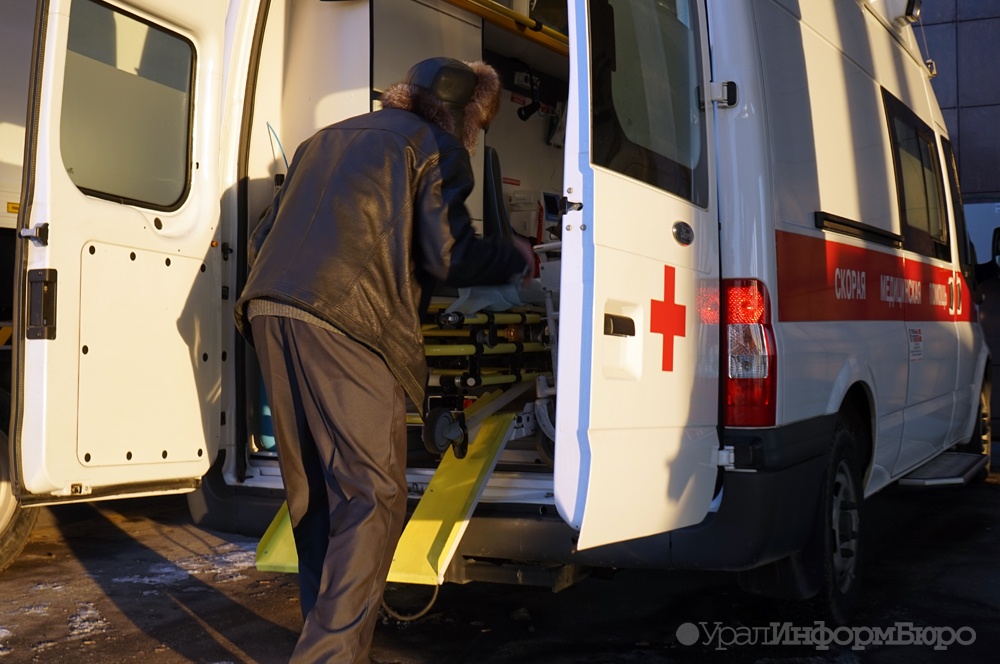  обрушении старого клуба среднем урале пострадали человека 