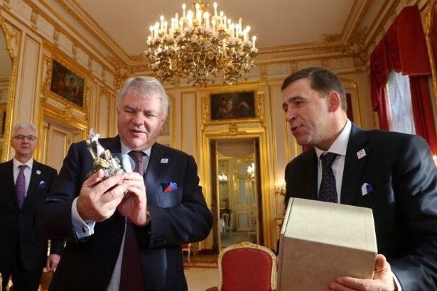  борьбу экспо-2025 вступят свердловские камнерезы ювелиры 