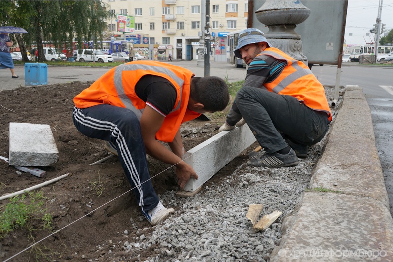  прокуратура екатеринбурга проверит бордюрные закупки мэрии 