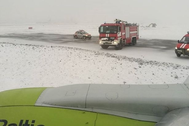  шереметьево самолет выкатился пределы впп 