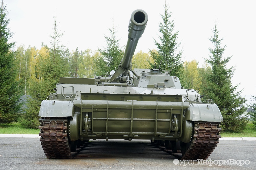  американские инженеры научились выдавать танк дорожное ограждение 