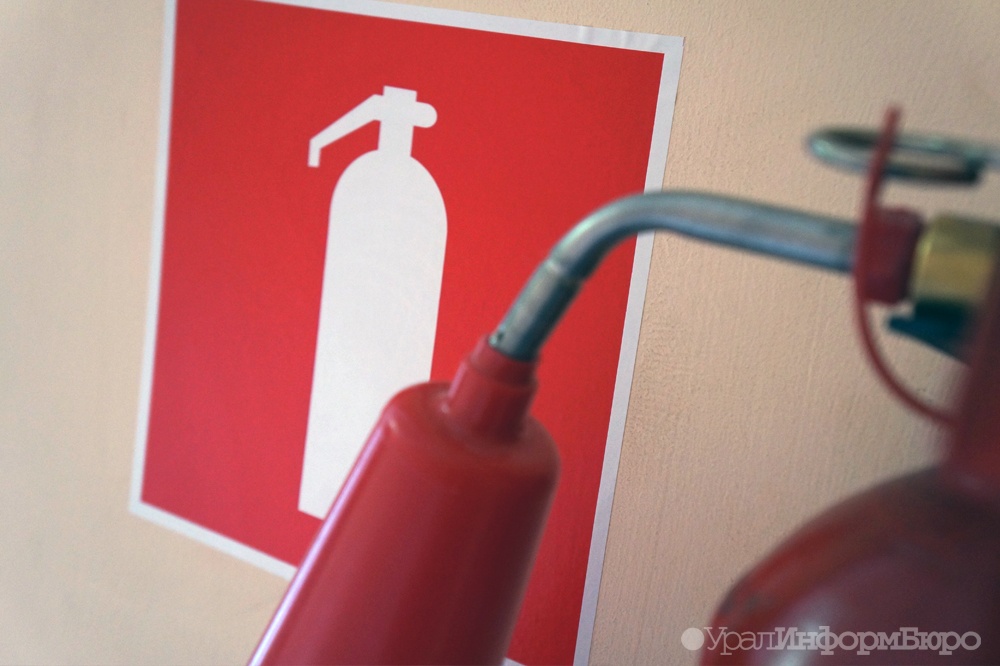  пожарные нашли сотни нарушений свердловских школах 