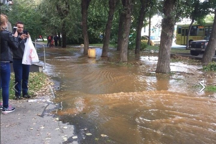  коммунальный фонтан лишил воды севере екатеринбурга 