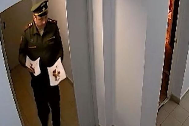  установлена личность устроившего фекальную войну майора екатеринбурга 