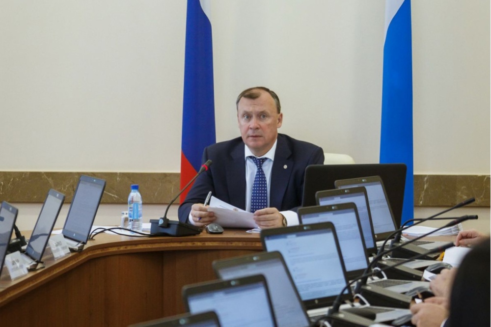  свердловское правительство одобрило проект бюджета 2019 год 