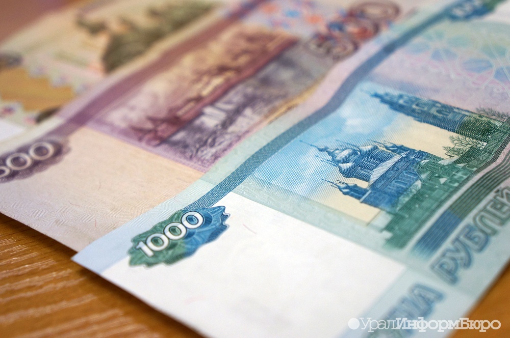  кольцово задержали китайца чемоданом денег 