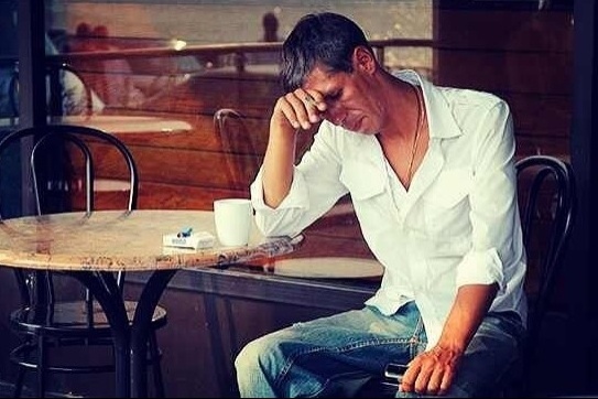  пообещавший завязать актер панин учил авиапассажиров курить самолете 