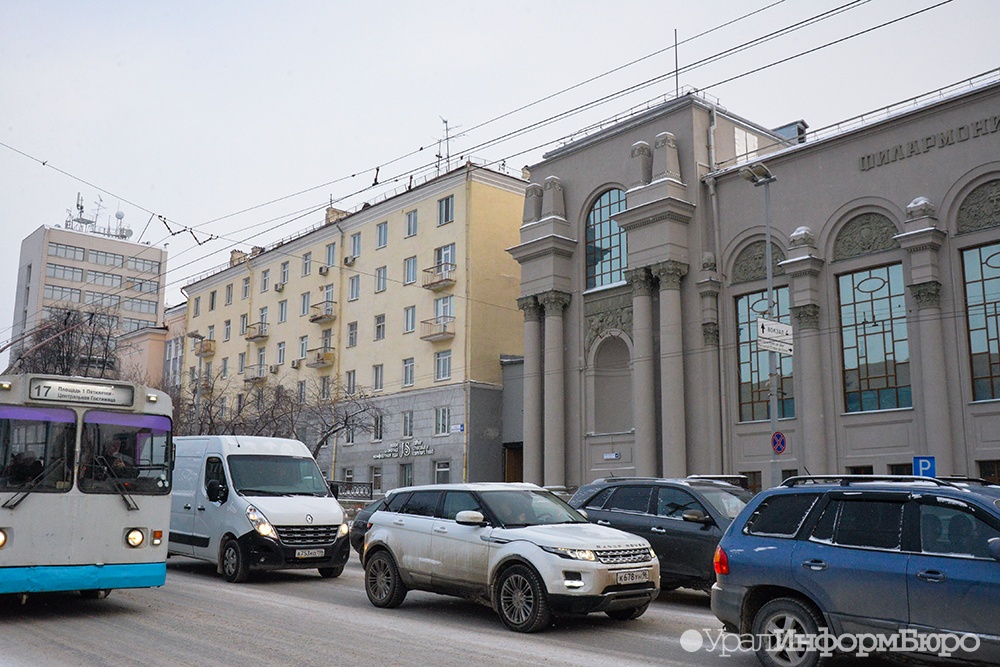  депутат госдумы подозревает филармонию скупке квартир доме снос 