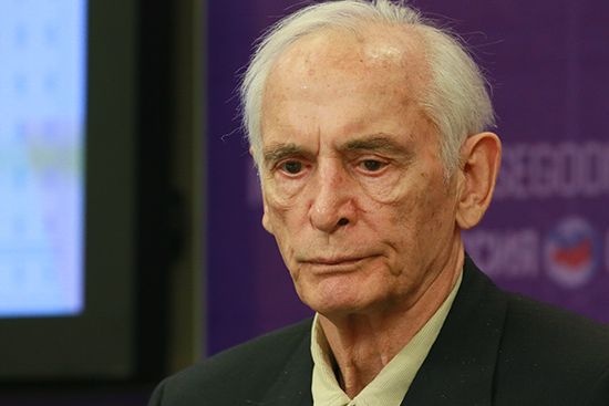  болезни ланового зрители устроили скандал театре вахтангова 
