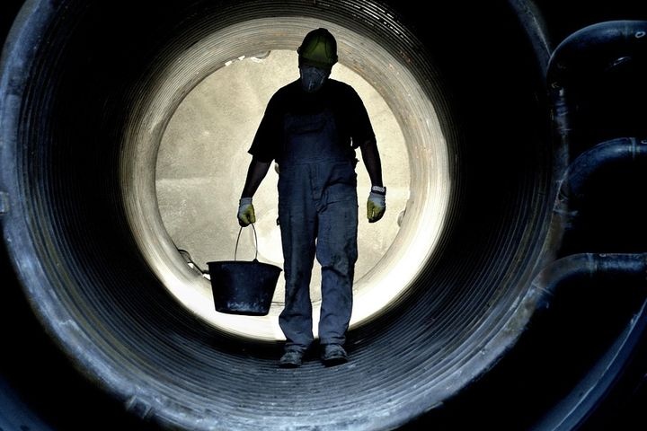  работа вредит здоровью каждого пятого россиянина 