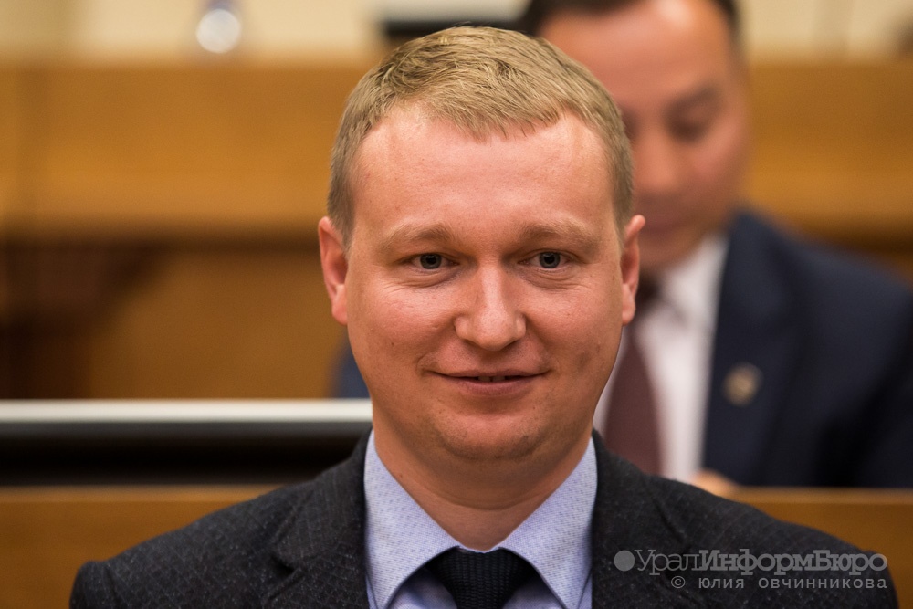  екатеринбургский депутат отреагировал подростками своем торговом центре 