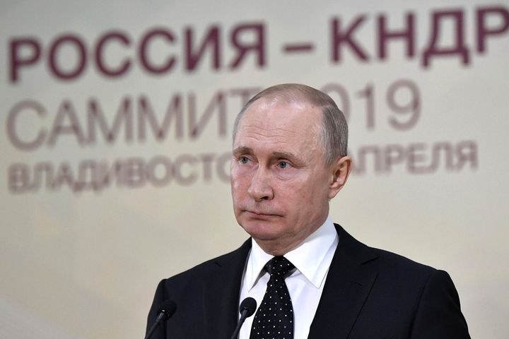  путин объяснил раздачу российских паспортов жителям донбасса 