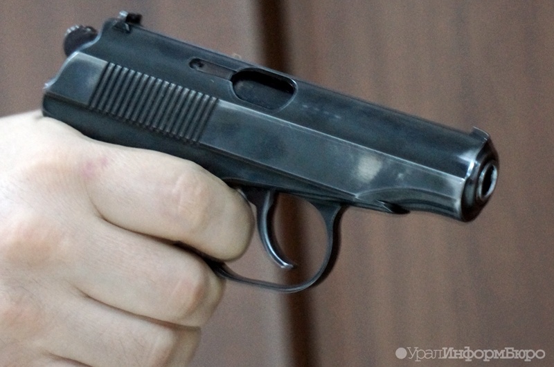  южном урале участковый застрелил напавшего убийцу 