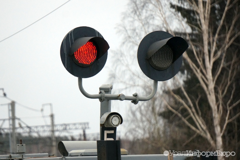  железнодорожных переездах среднего урала автомобилисты допустили 700 нарушений 