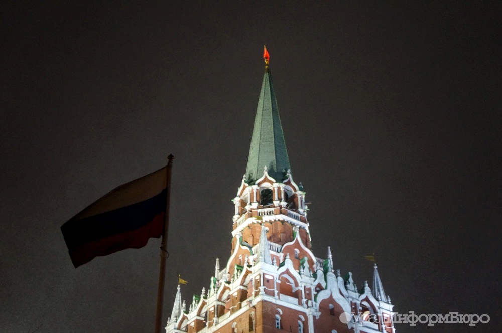  территории кремля обнаружили бомбу 