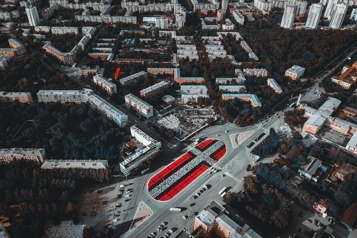  дорожников наказали уложенный крест покраса лампаса асфальт 