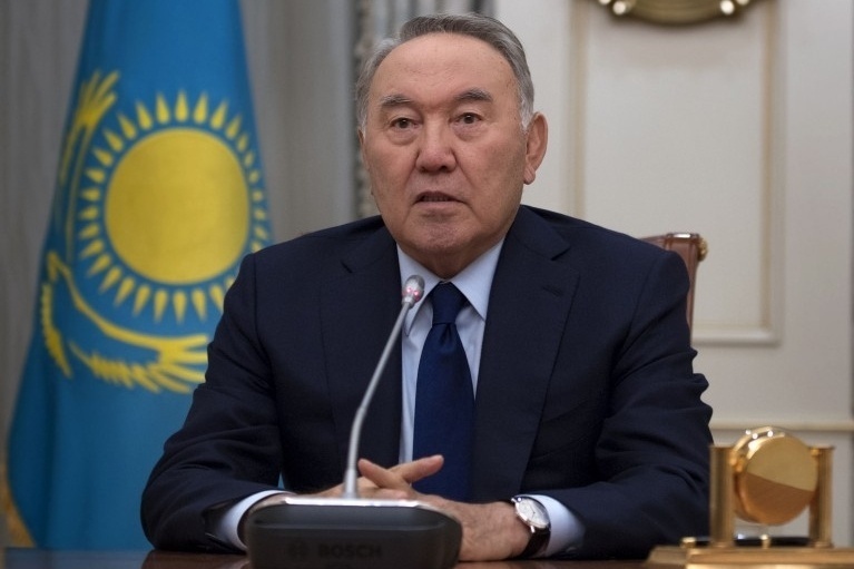  назарбаев обогатил музыкальную индустрию клипом 