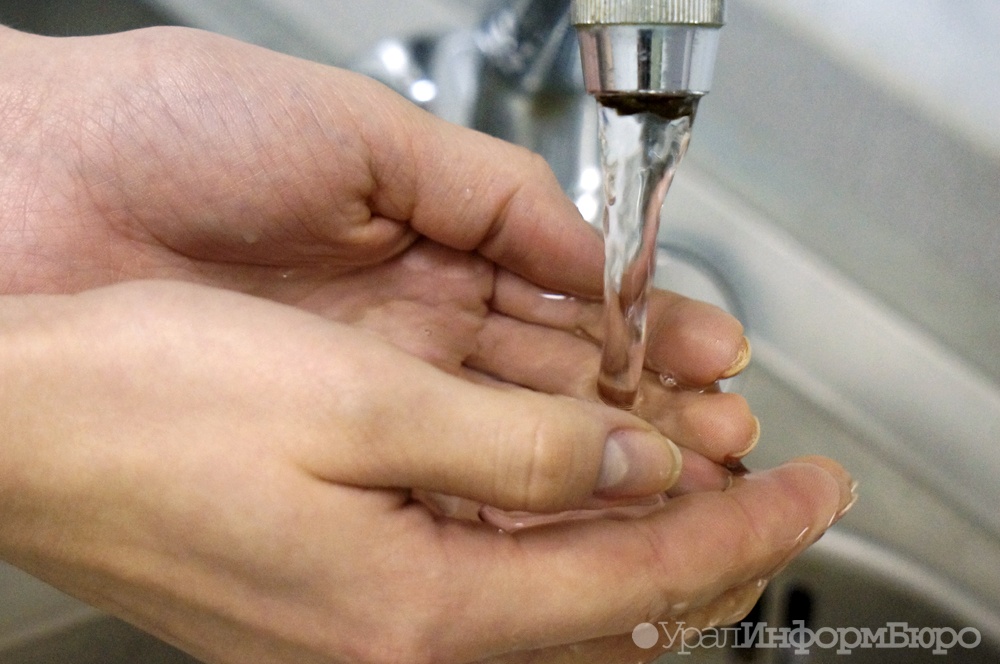  двум районам екатеринбурга вернули горячую воду 