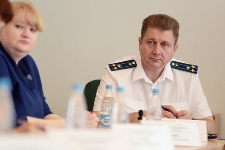  свердловского прокурора охлопкова зам 