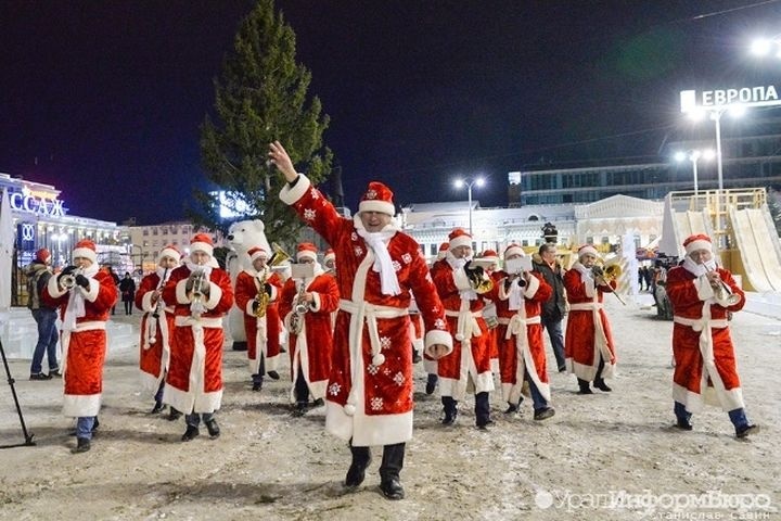 главный эпидемиолог предостерег екатеринбуржцев корпоративов 