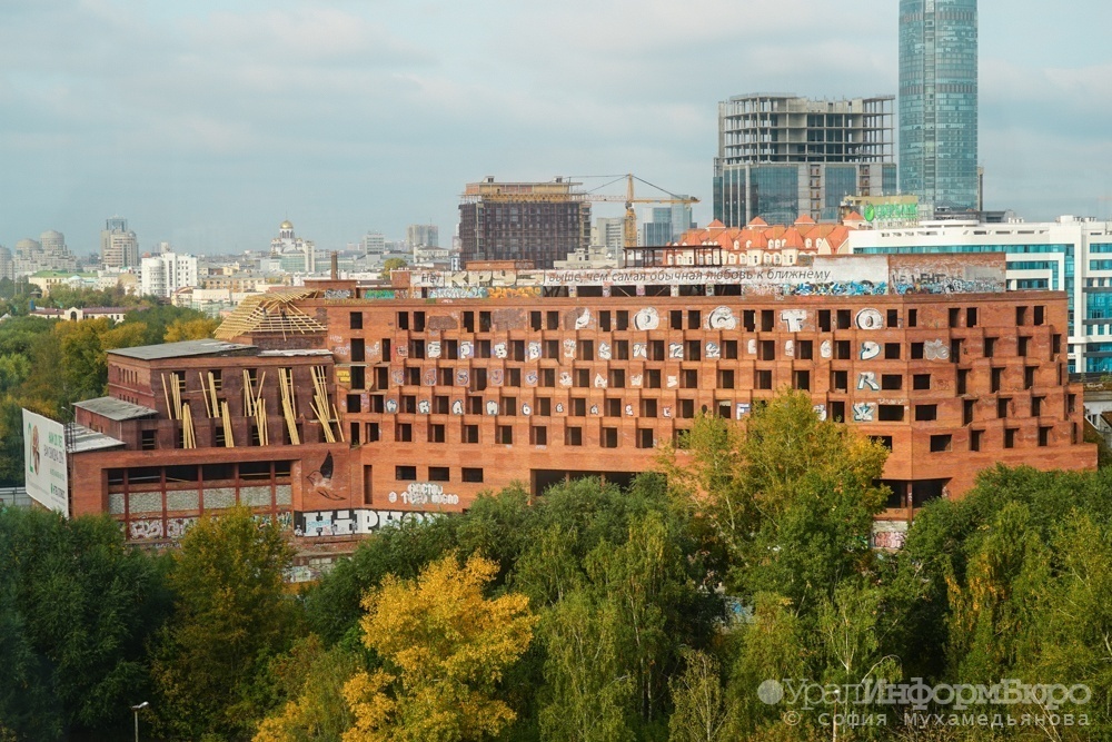  гостиницы дели екатеринбурге построят торгово-офисный центр 