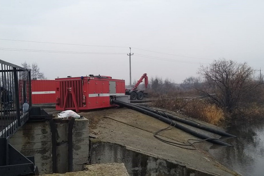  ход тушения торфяника екатеринбурге оценил заместитель губернатора 