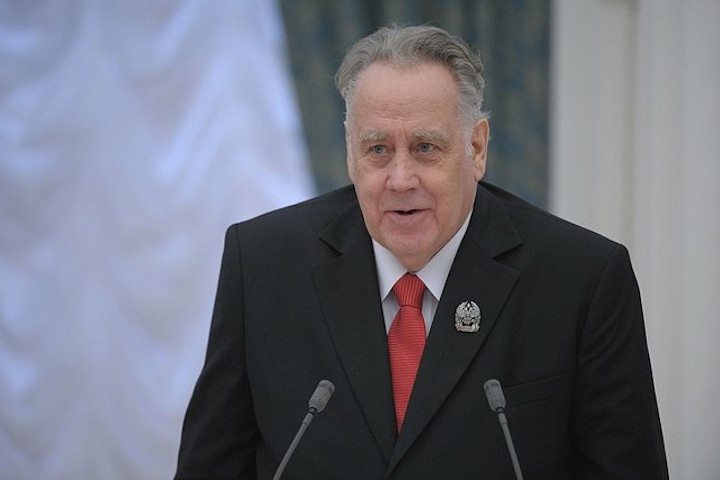  аэрофлот увековечить имя писателя крапивина 