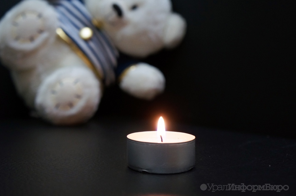  верхней туре девятилетняя девочка погибла перекрутившихся веревок качели 